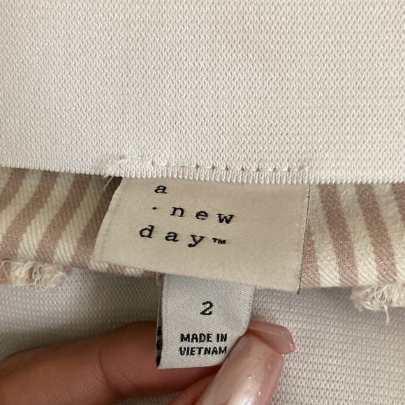 Dress up pants😌 - Picture 3 of 3